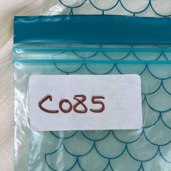 Umgee Cream Tie Front Tunic with 3/4 Sleeves size Medium - Picture 13 of 13